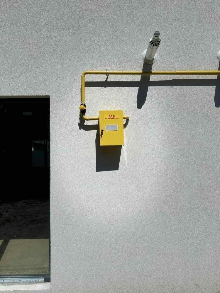 1834095191670434