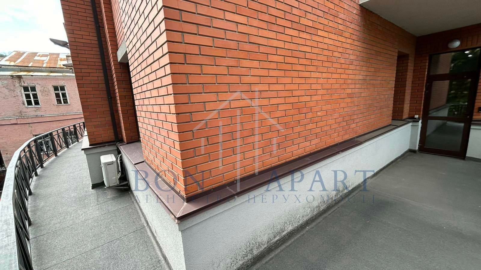 1832177381839435