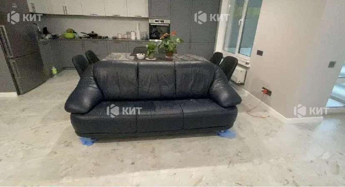 1834003410781435