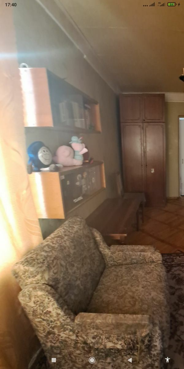 1835265638401436