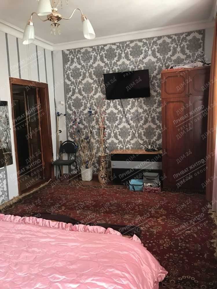 1835726453997436