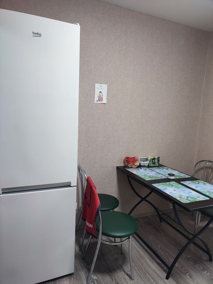 1831352115986437