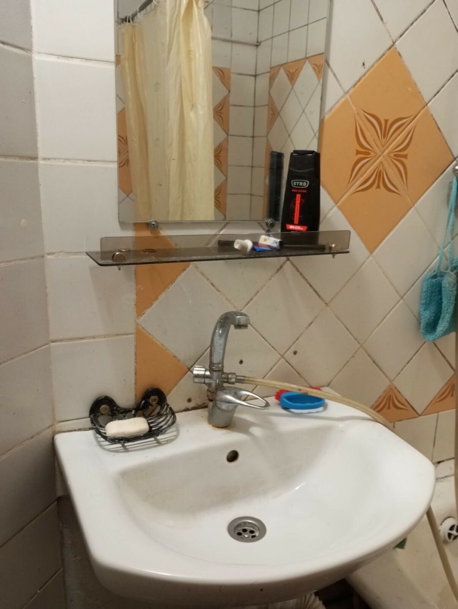 1832165181121437