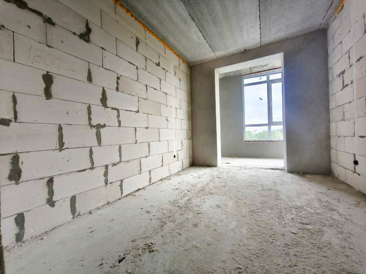 1835449394866437