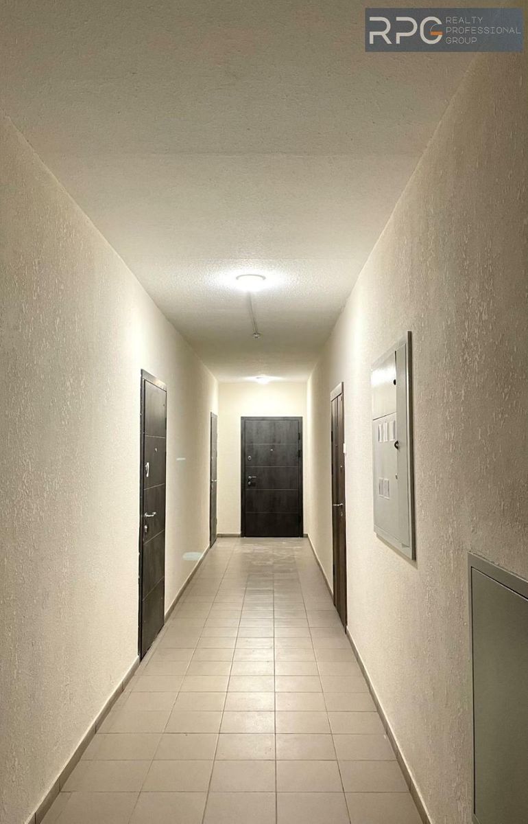 1832740971474438