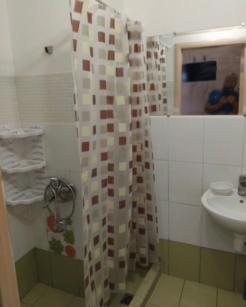 1841511864422438