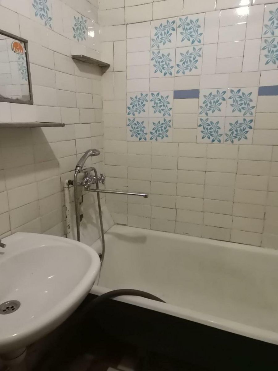 1835369118395439