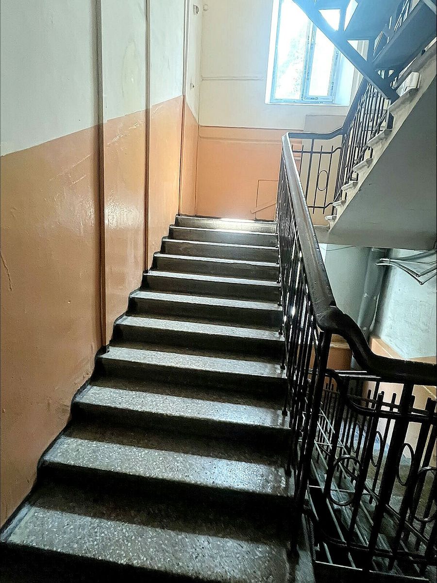 1831722383413044