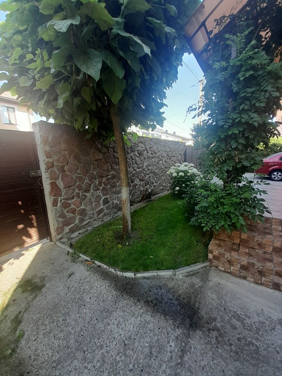 1837787923812044