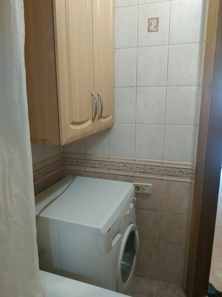 1834077891789440