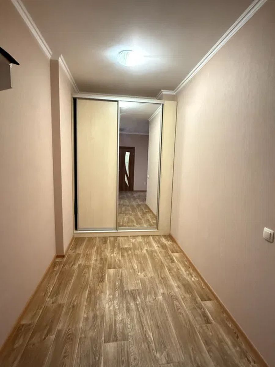 1834095669530440