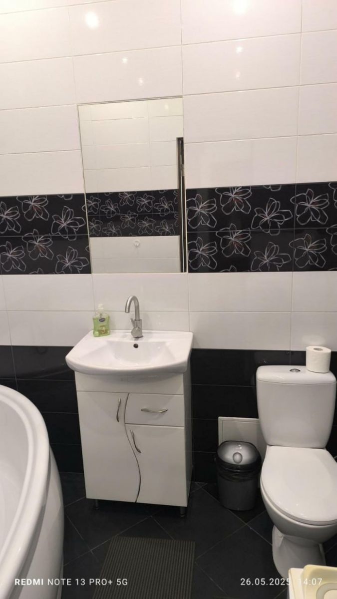 1835359102347440