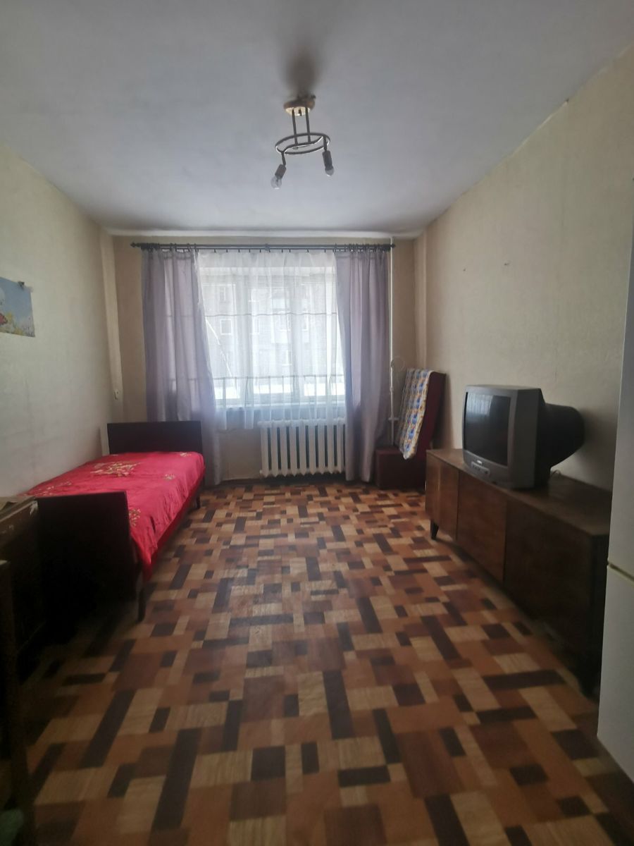 1832012748745443
