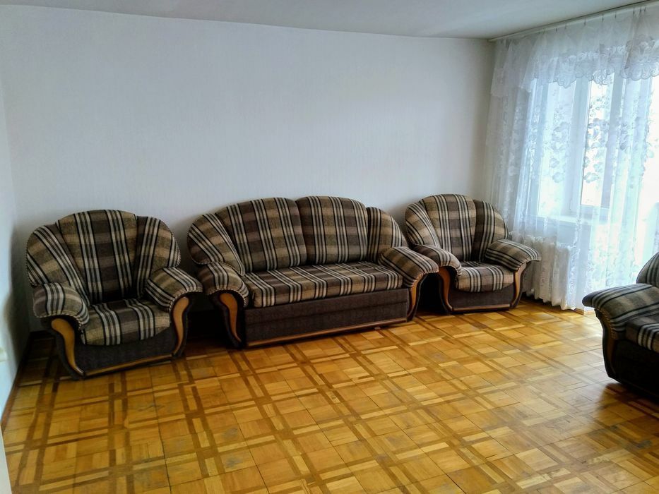 1835907216109443