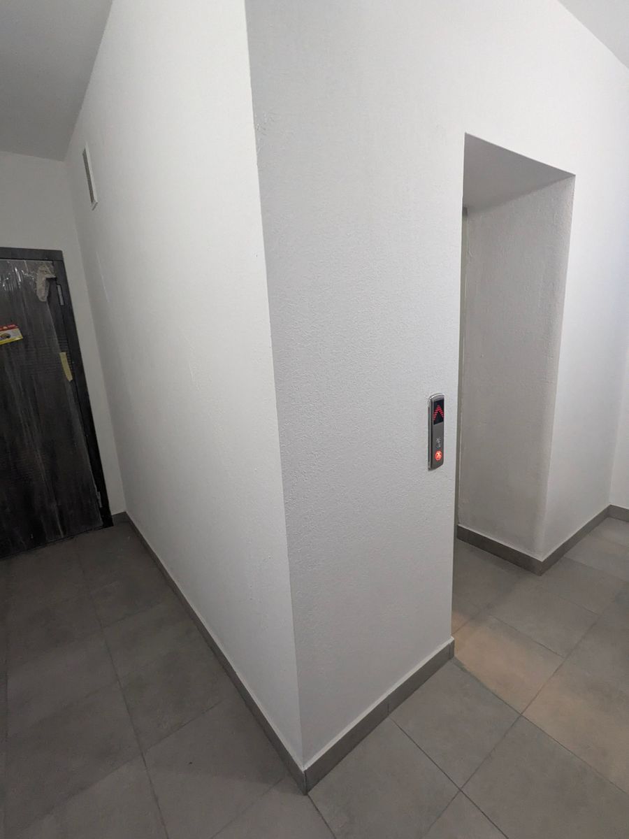 1832619861453445