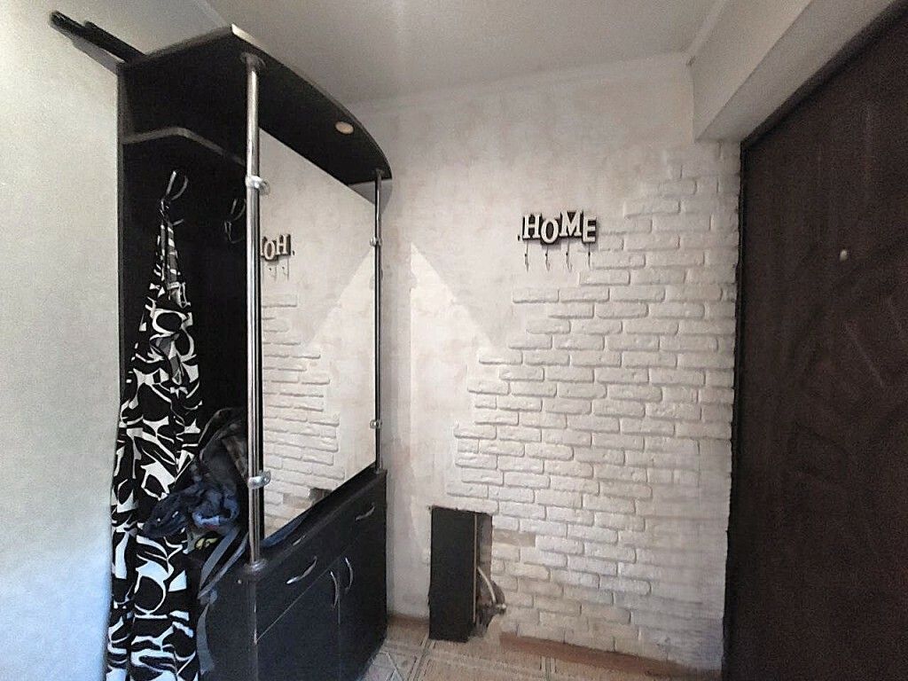 1837331066737445