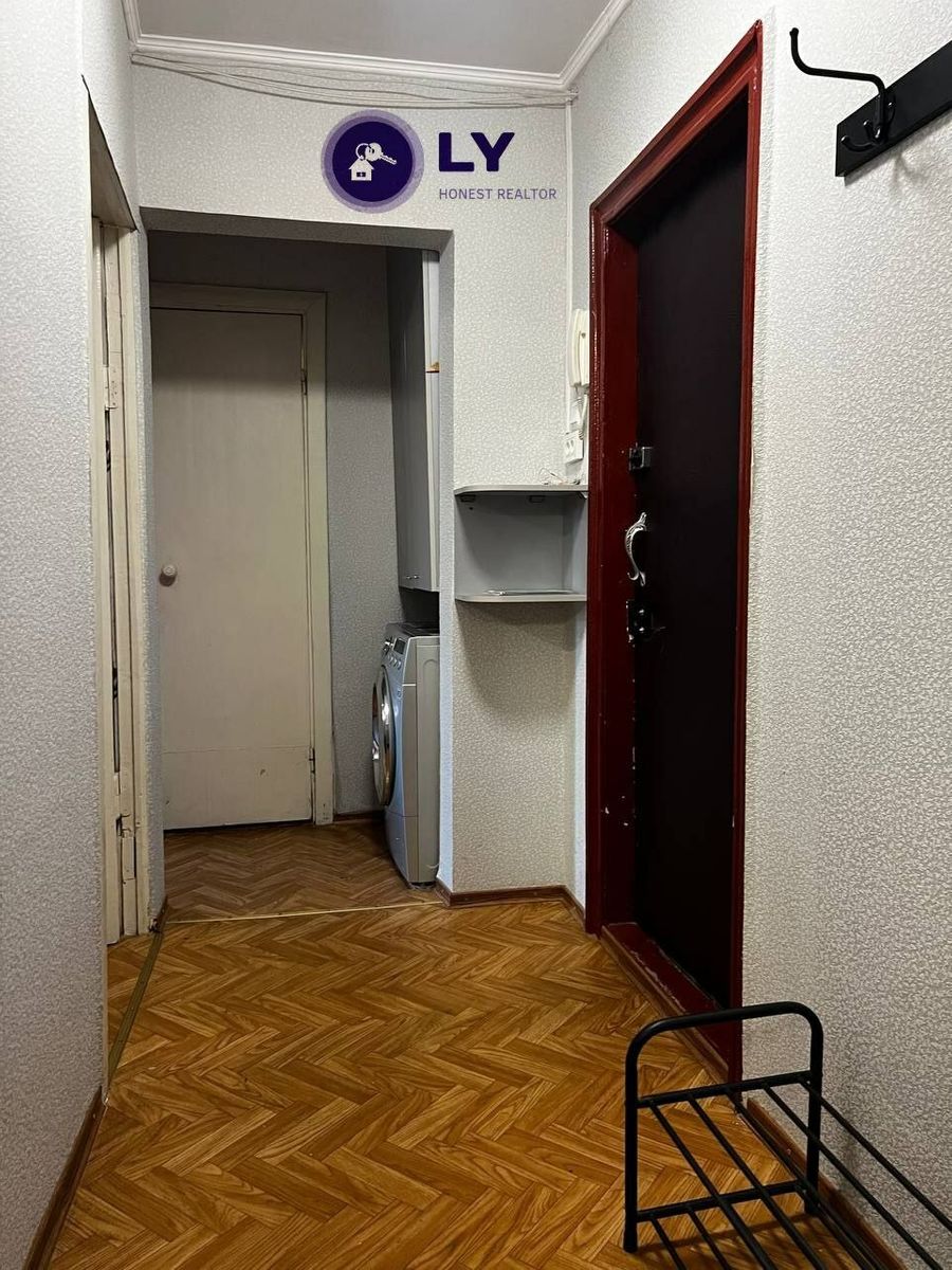 1834657775357446