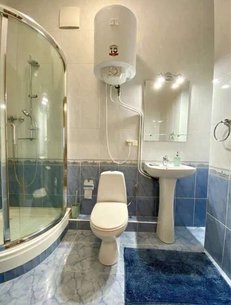 1832543636404447
