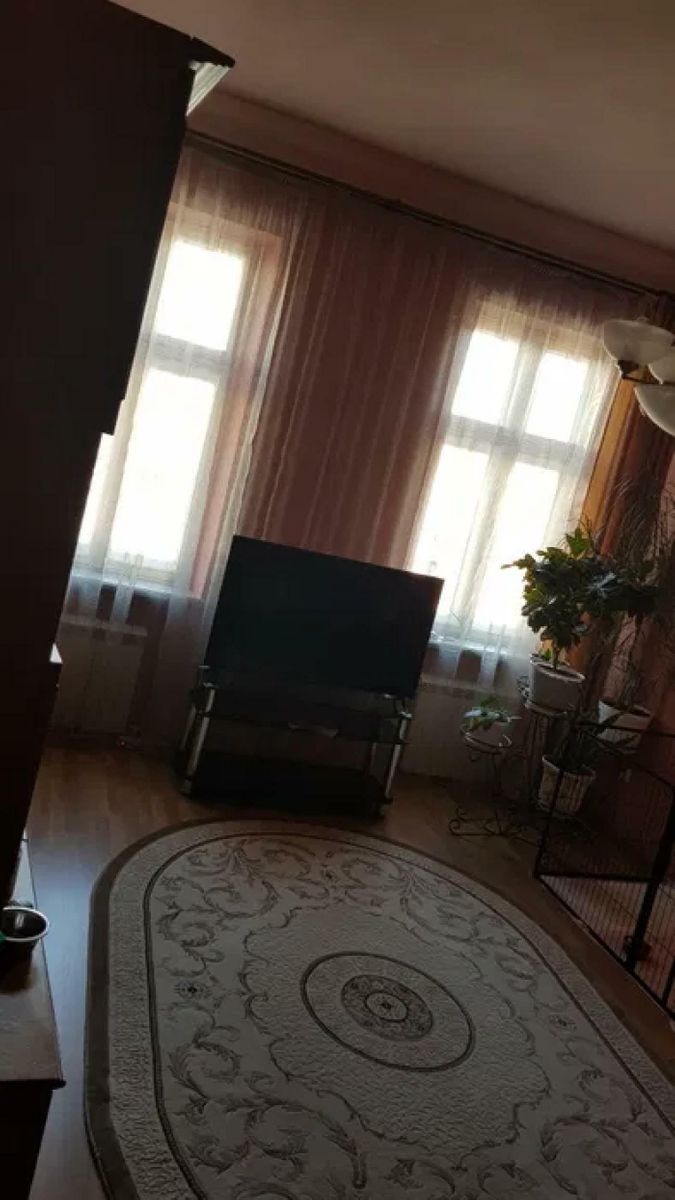 1830829403427449
