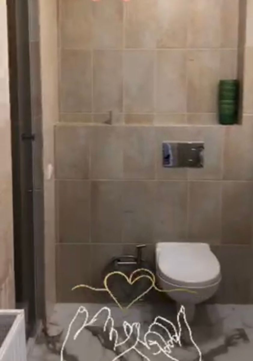 1831275200035449