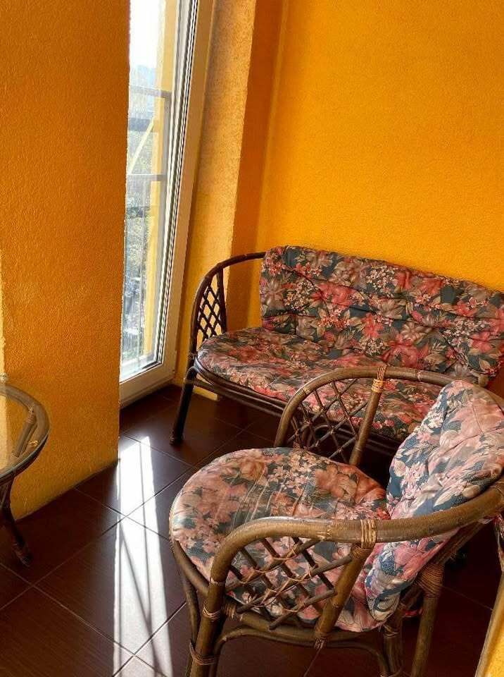 1831917617680045