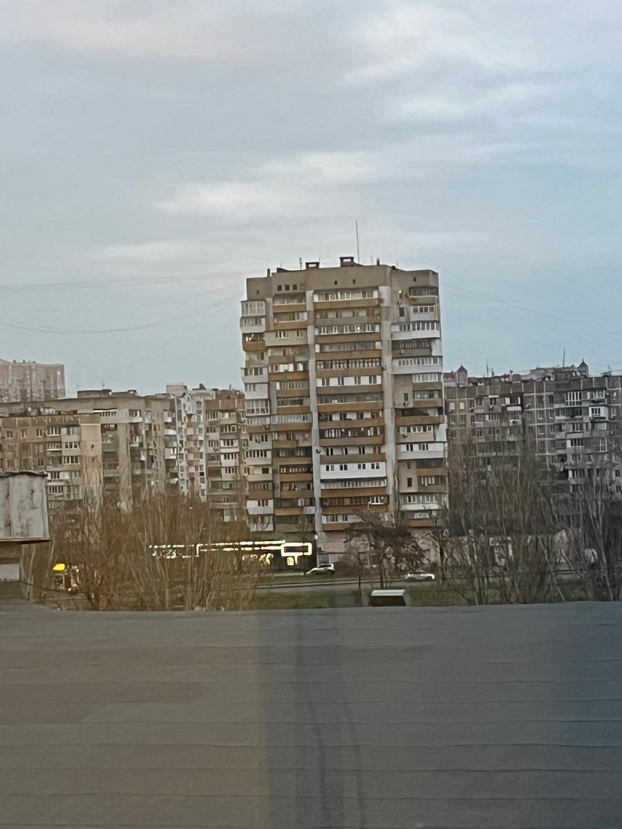 1835978056433045