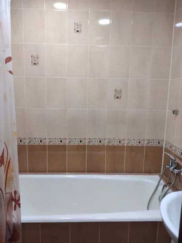 1836338674213045
