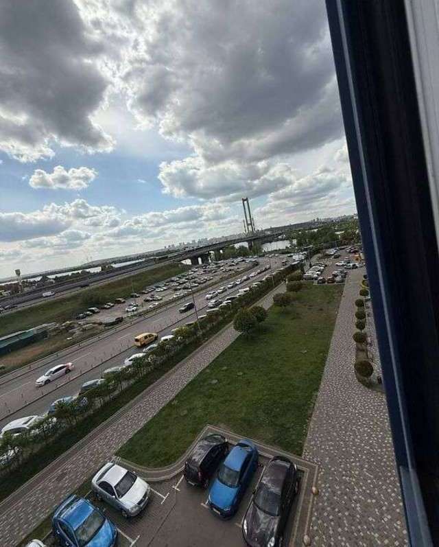 1835361356064451