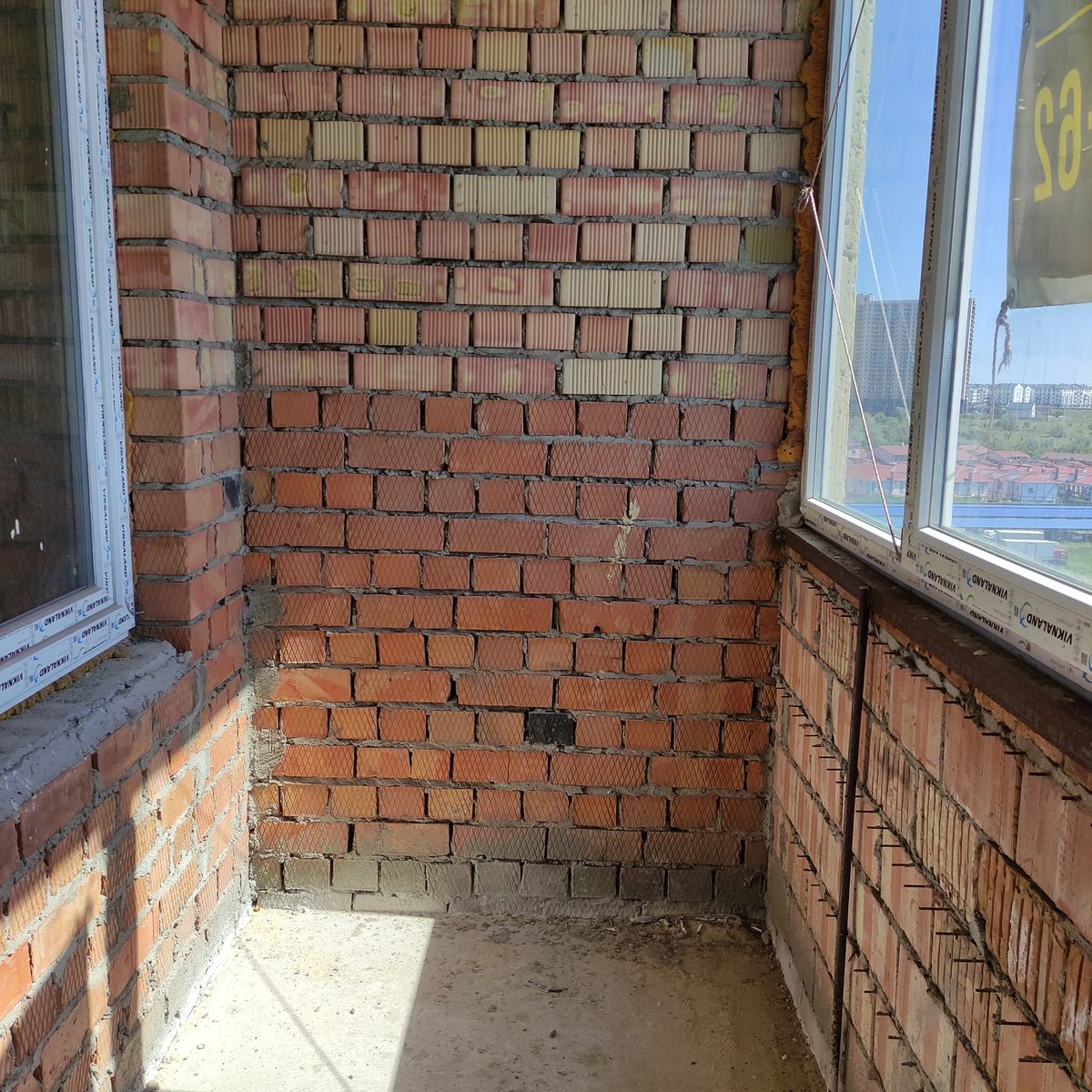 1832543930514453