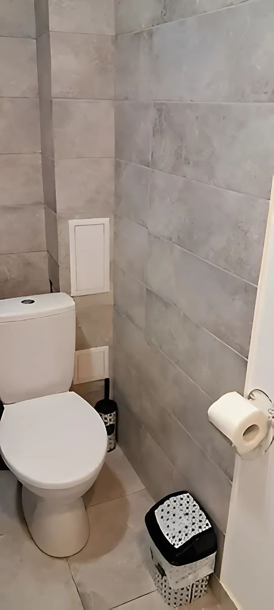 1834990409540453
