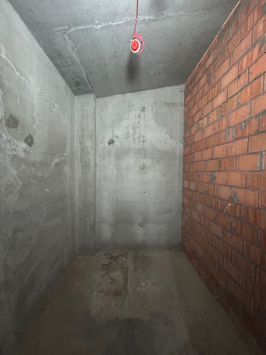 1836542981964453