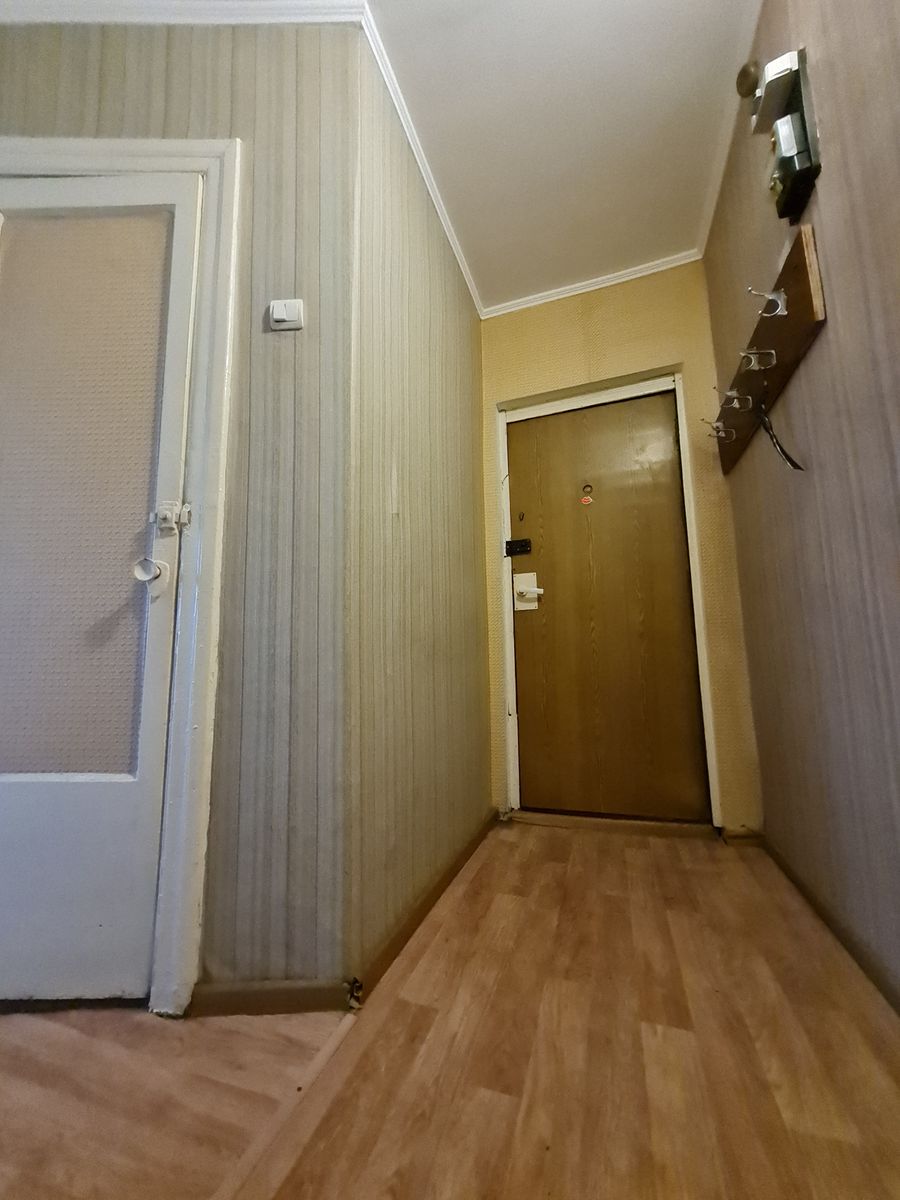 1831841911606456