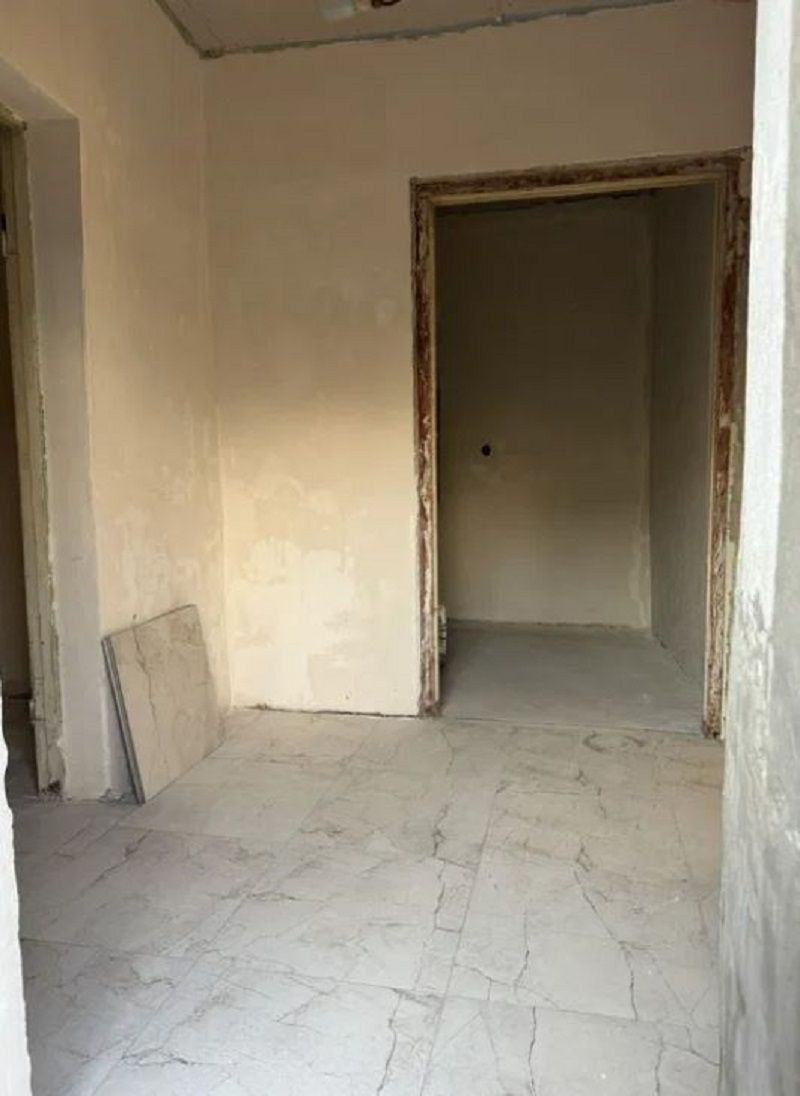 1839886344678456
