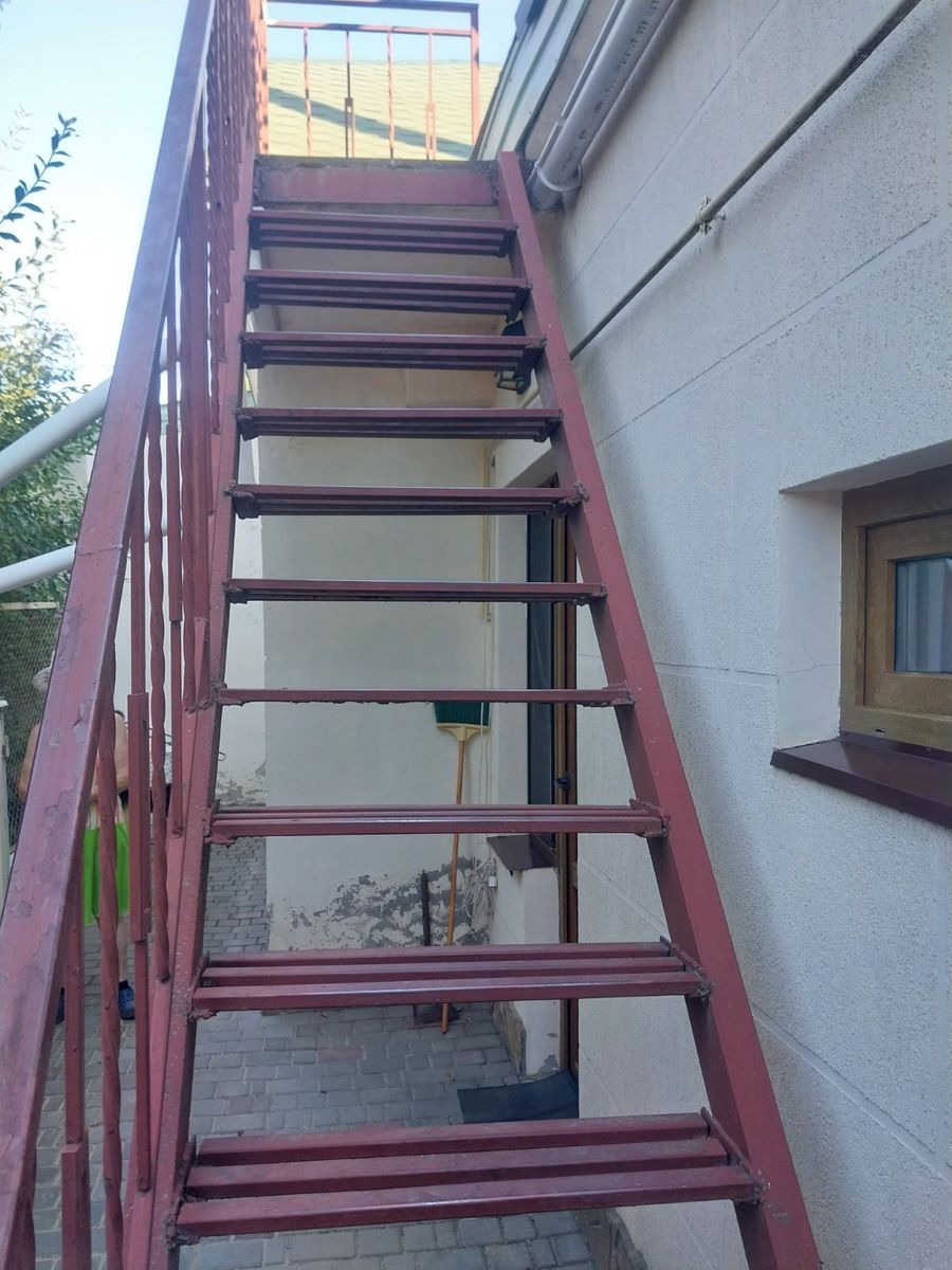 1839888518177458