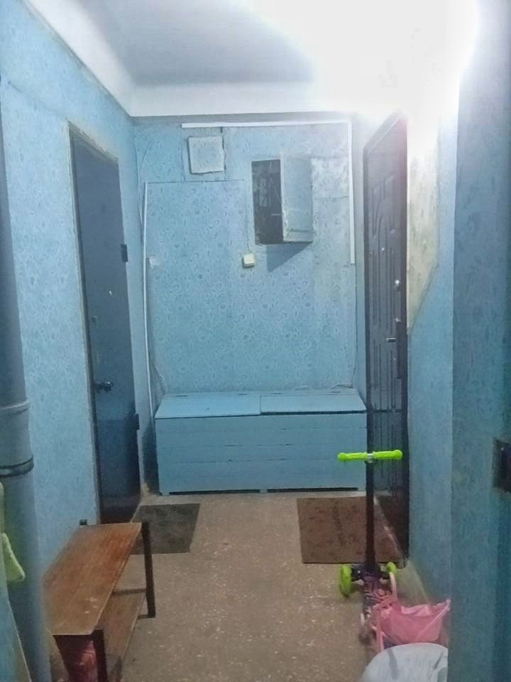 1837657948436046