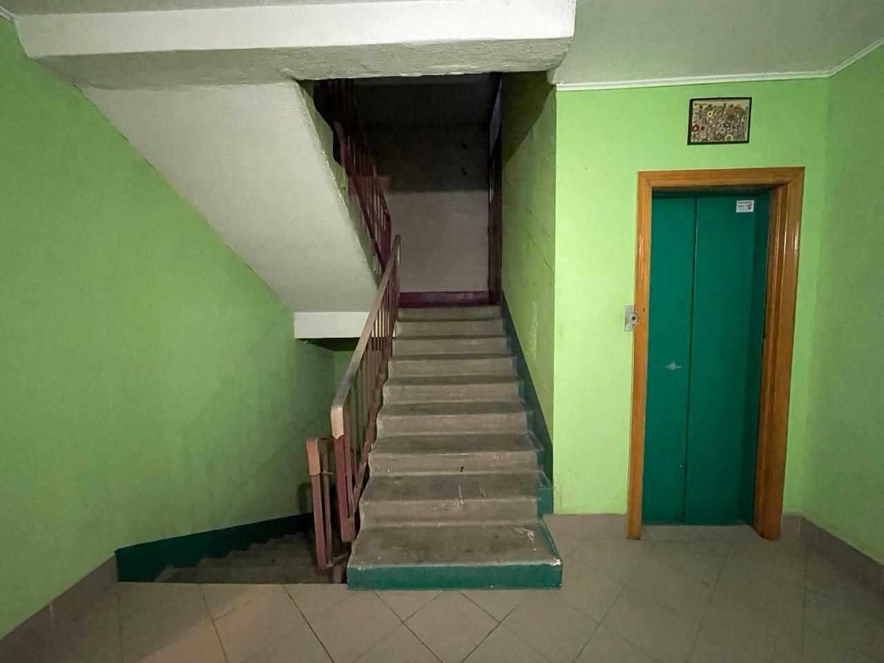 1838082137367046