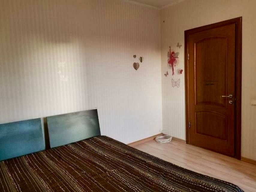 1831372798663460