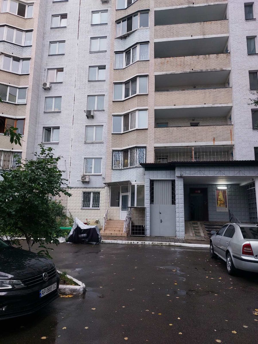 1839074442374460