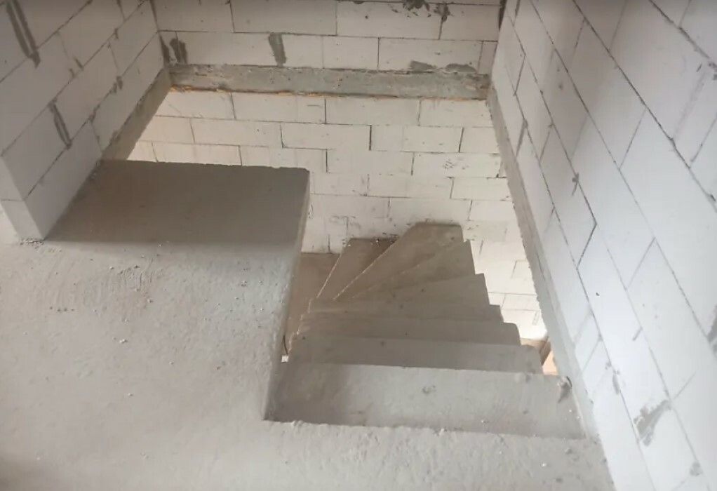 1834731209631463