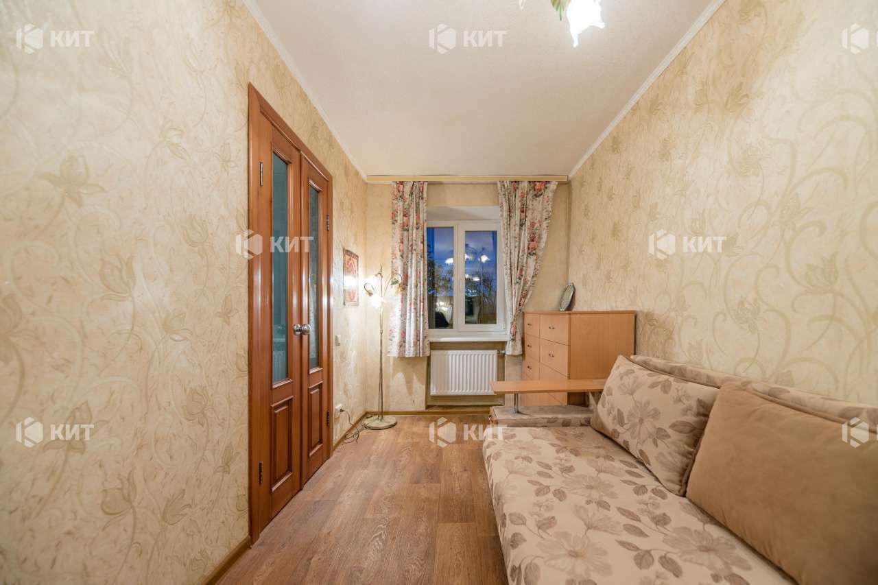 1834717773092466