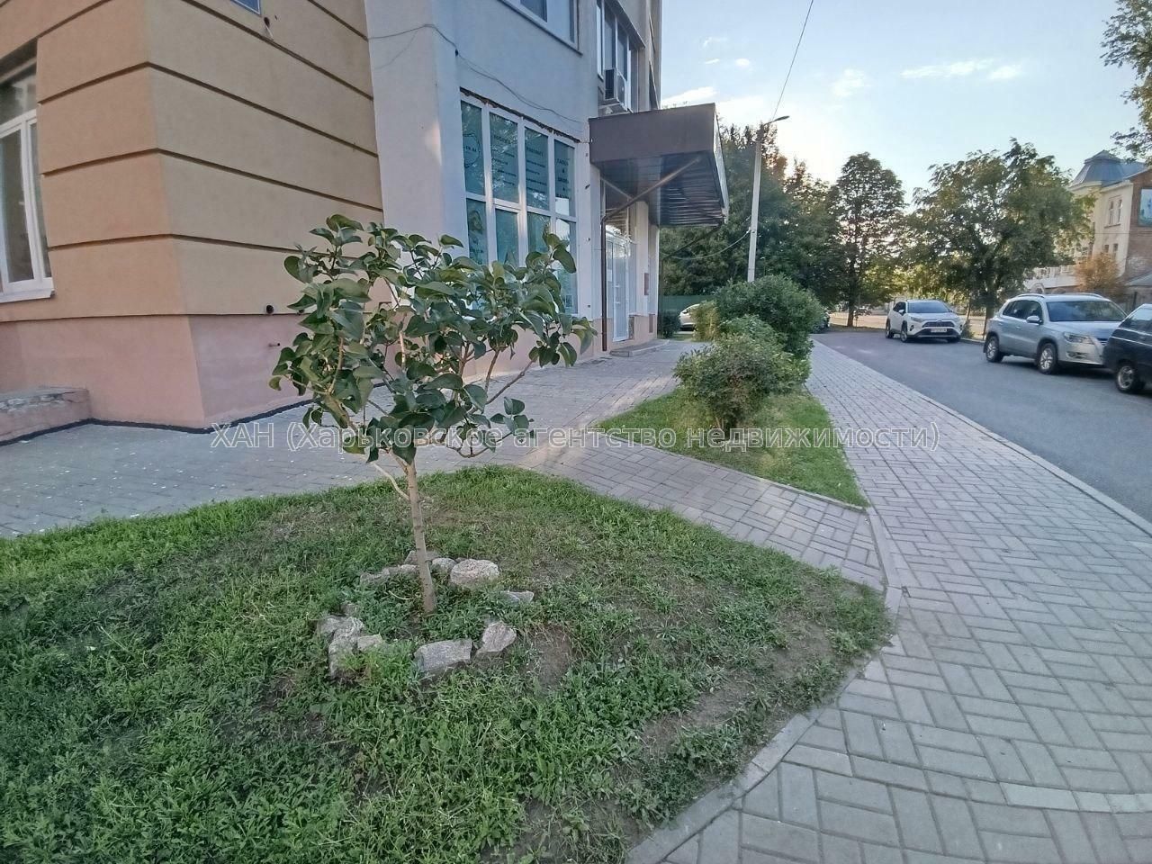 1838614790185467
