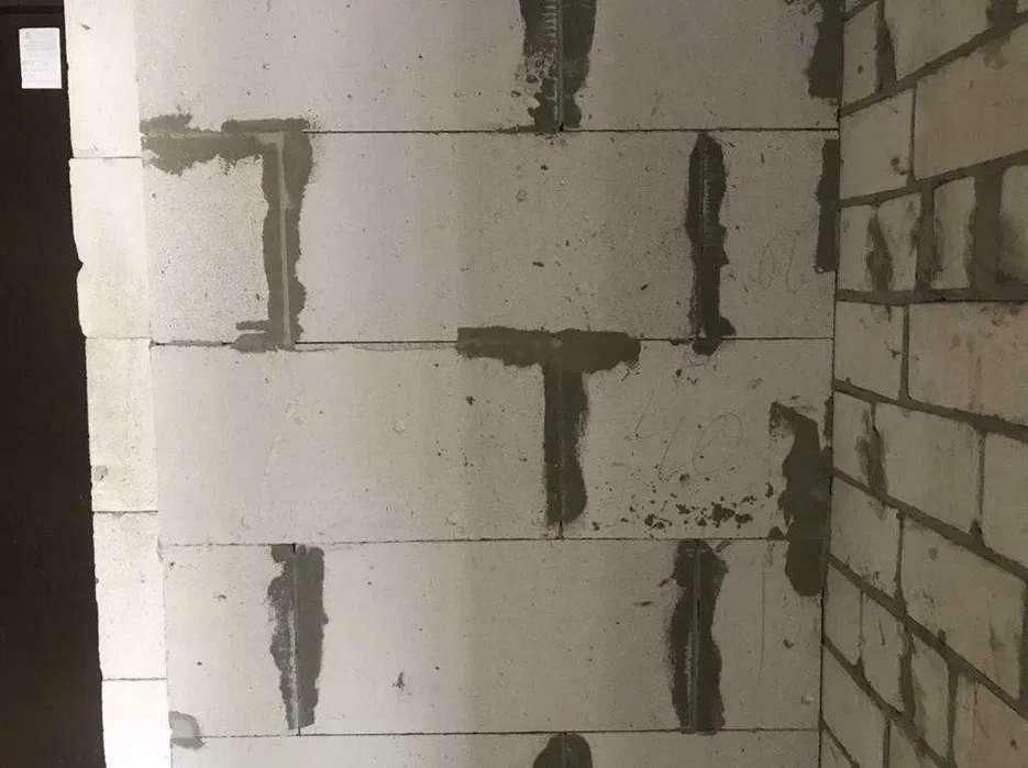 1831459737976468