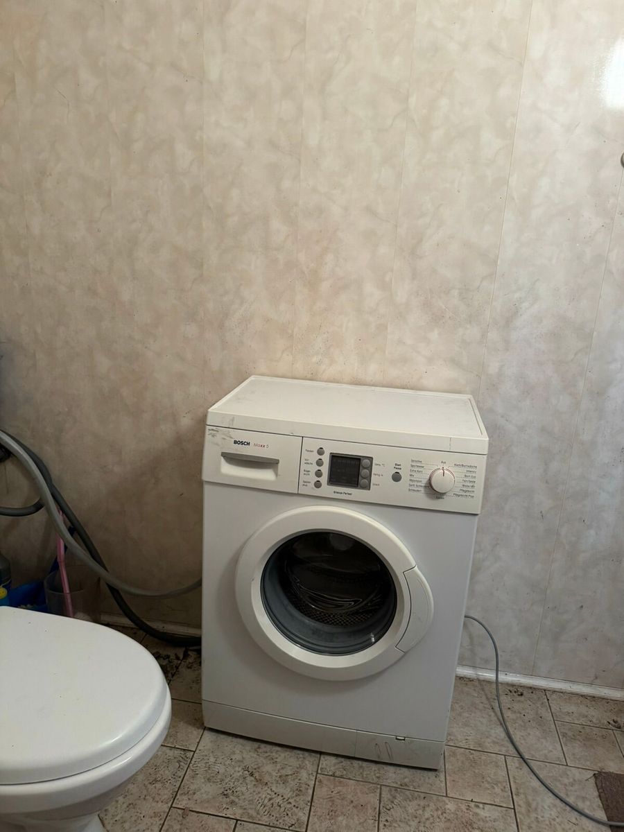 1836732312099469