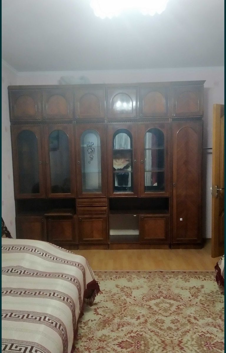 1831954377368047