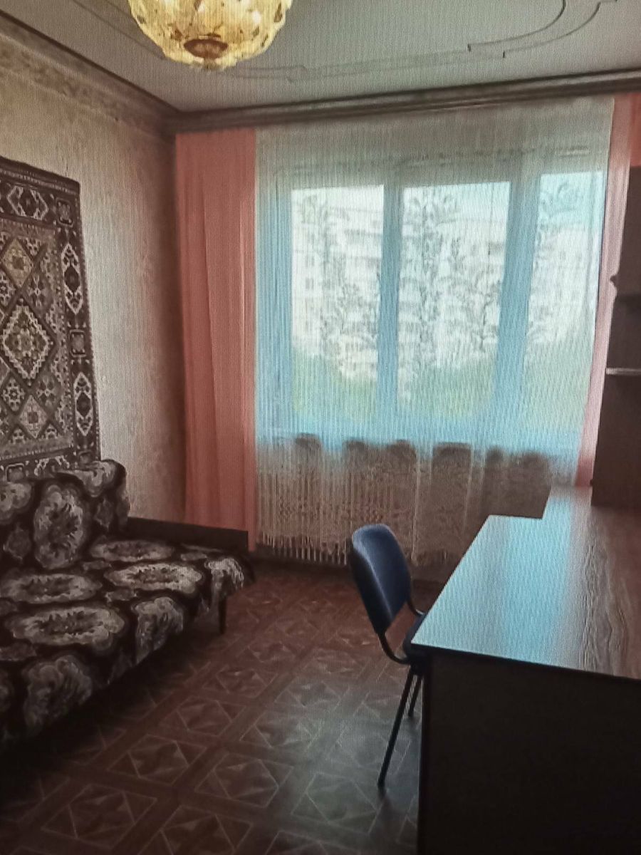 1833200368838047