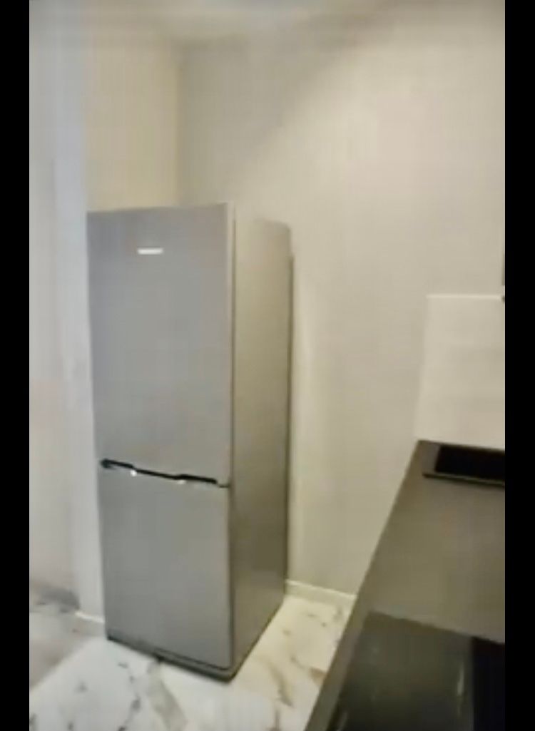 1834377587978470