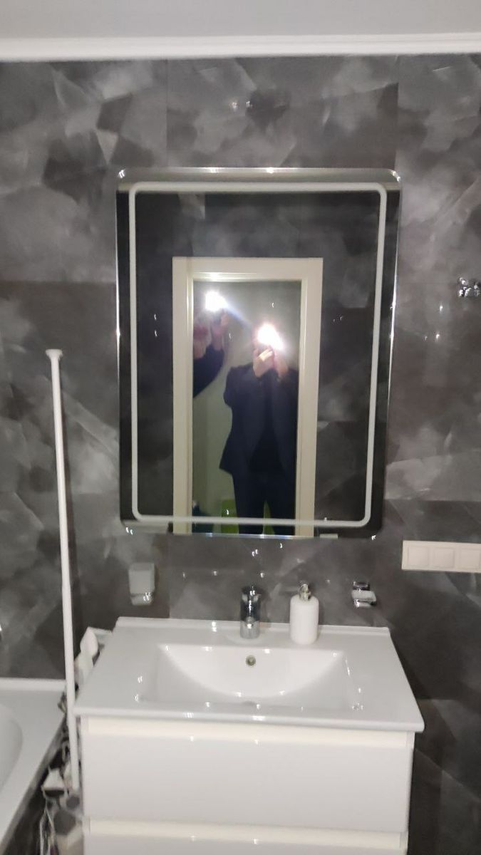 1834728021826471