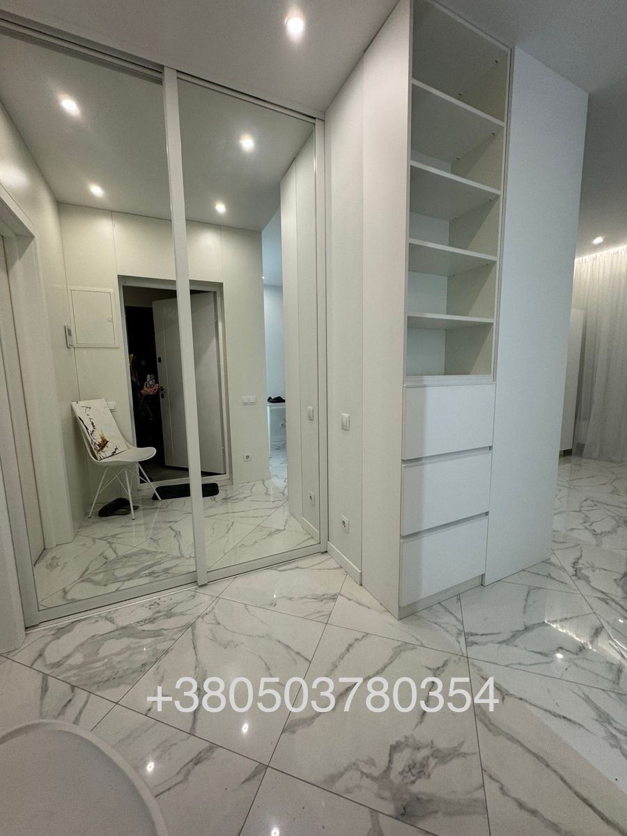 1789829886885472
