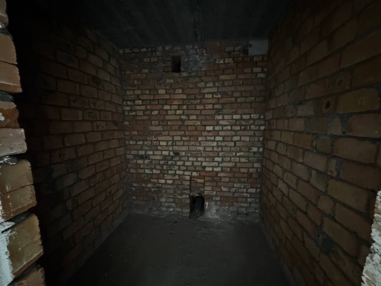 1840347477692472