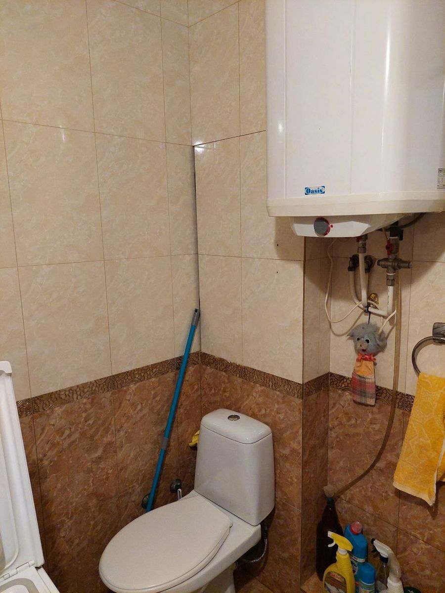 1833258764699473